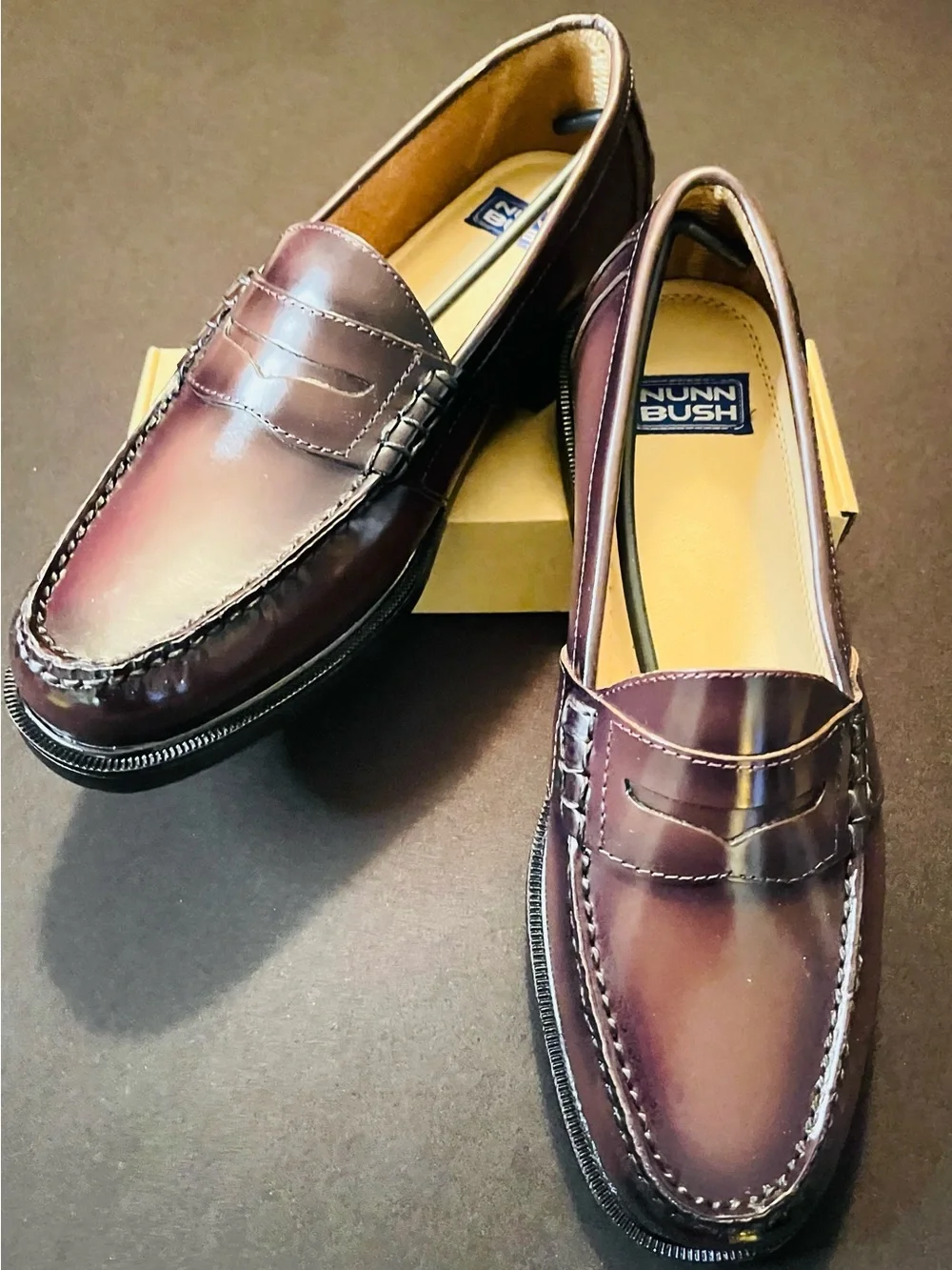 Nunn Bush Men’s Oxblood Leather Penny Loafers.  Size 10.5 M BRAND NEW
